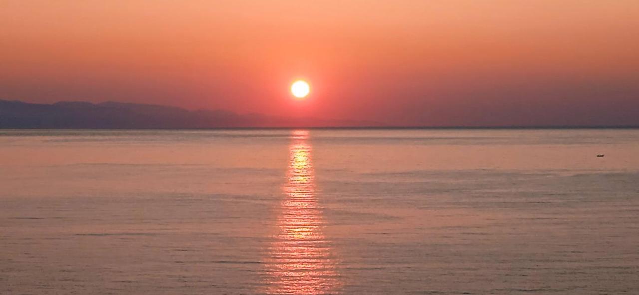 Hotel Donna Sicilia Giardini-Naxos Exterior foto