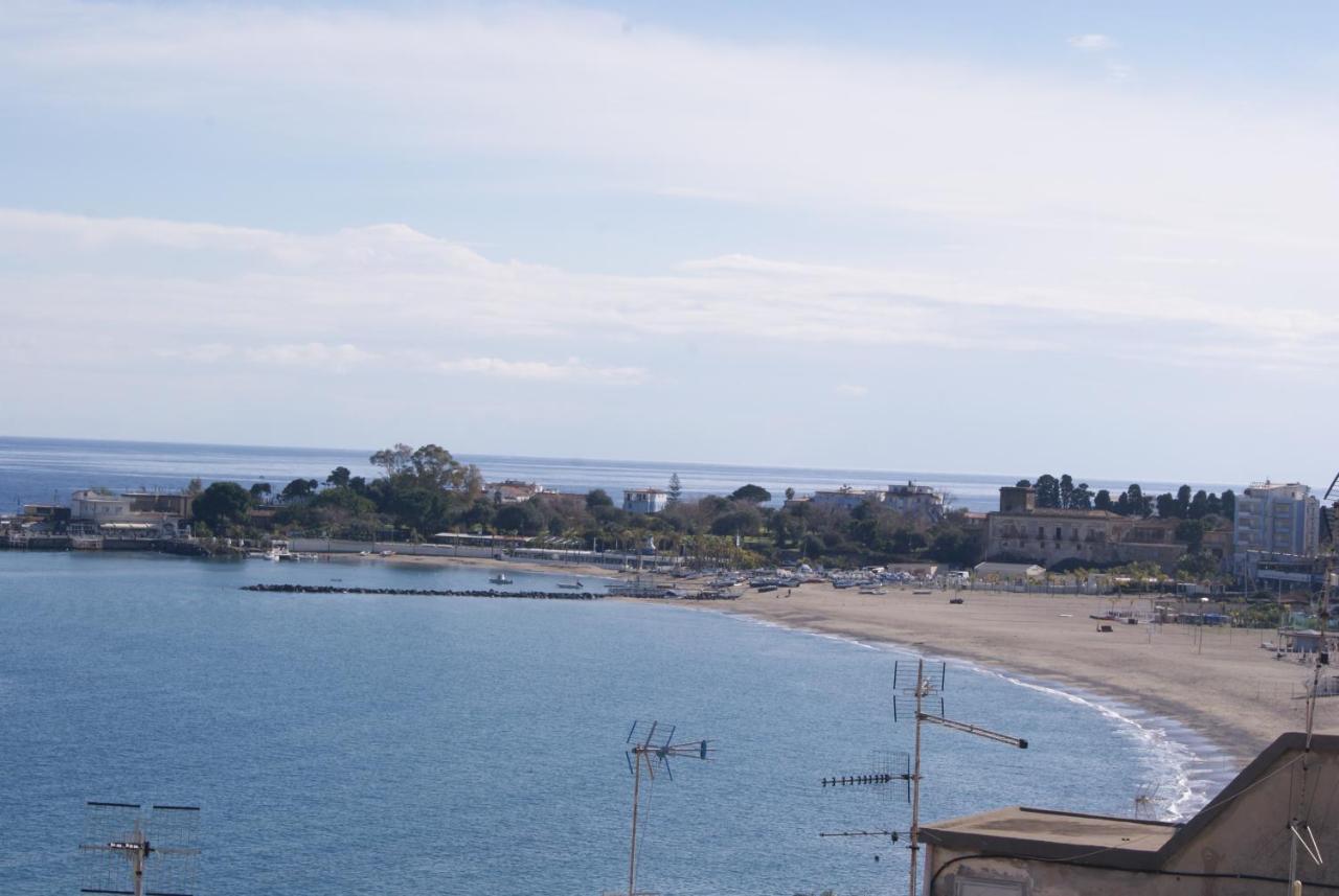 Hotel Donna Sicilia Giardini-Naxos Exterior foto